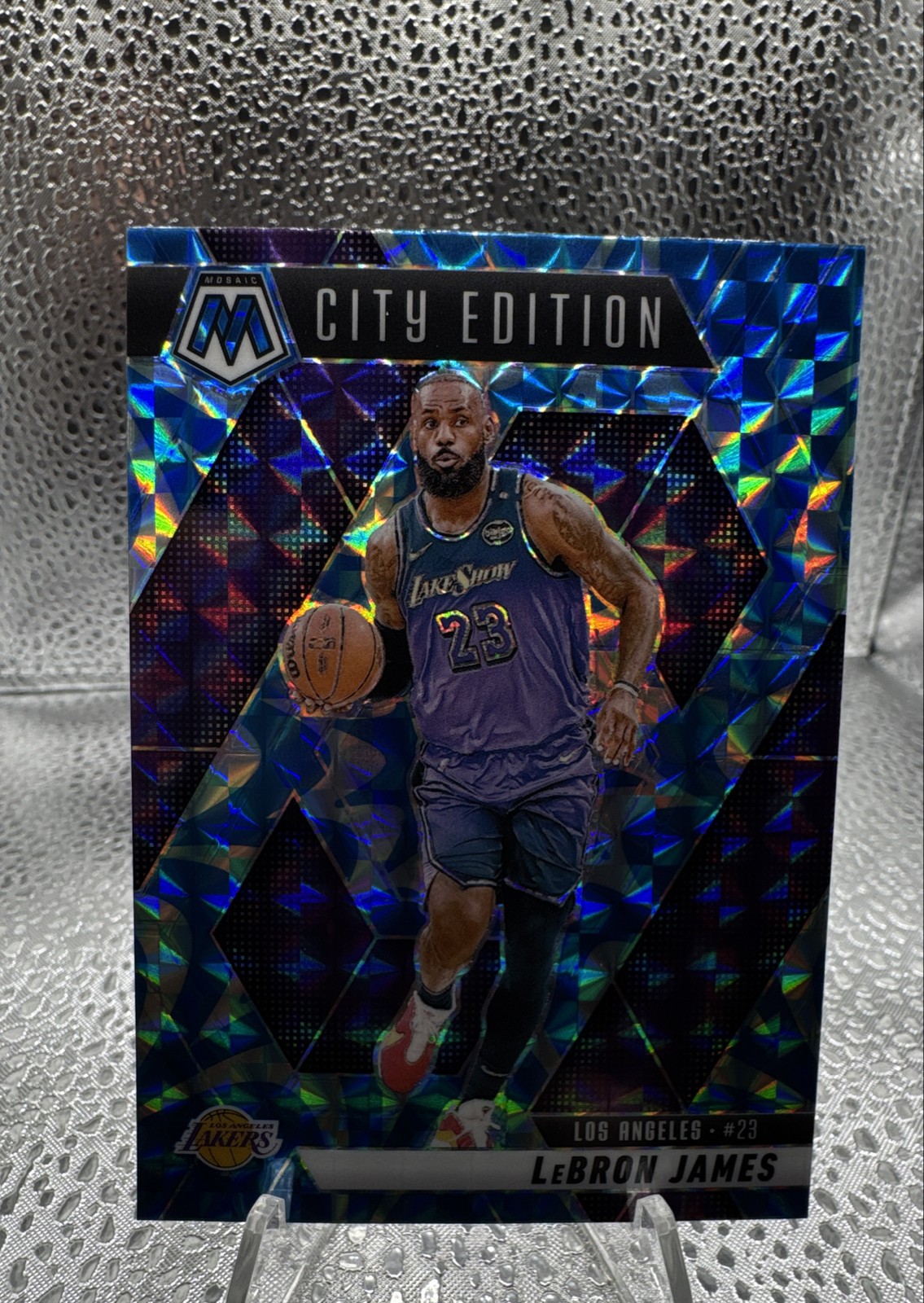 2024-25 Panini Mosaic -City Edition LeBron James #286 Reactive Blue Mosaic Prizm