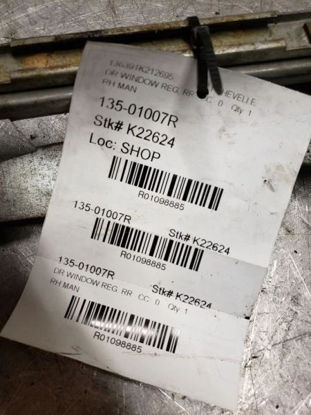 Regulador de ventana trasera derecha pasajero manual HT compatible con Chevelle 1098885 1971 Foto 3 de 4