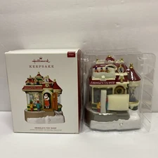 Hallmark Kringle's Toy Shop Tabletop Ornament Light Sound Motion Magic NIB