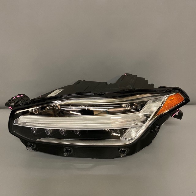 VOLVO XC90 HEADLIGHT LEFT DRIVER SIDE 2016 2017 2018 2019 FULL LED OEM