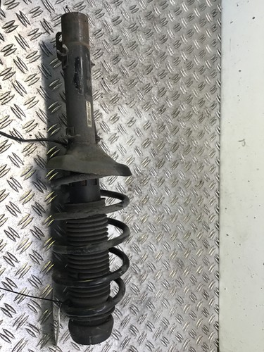 Federbein vorne rechts VW Golf IV (1J) 1.9 SDI 50kW 68PS Stoßdämpfer  AQM