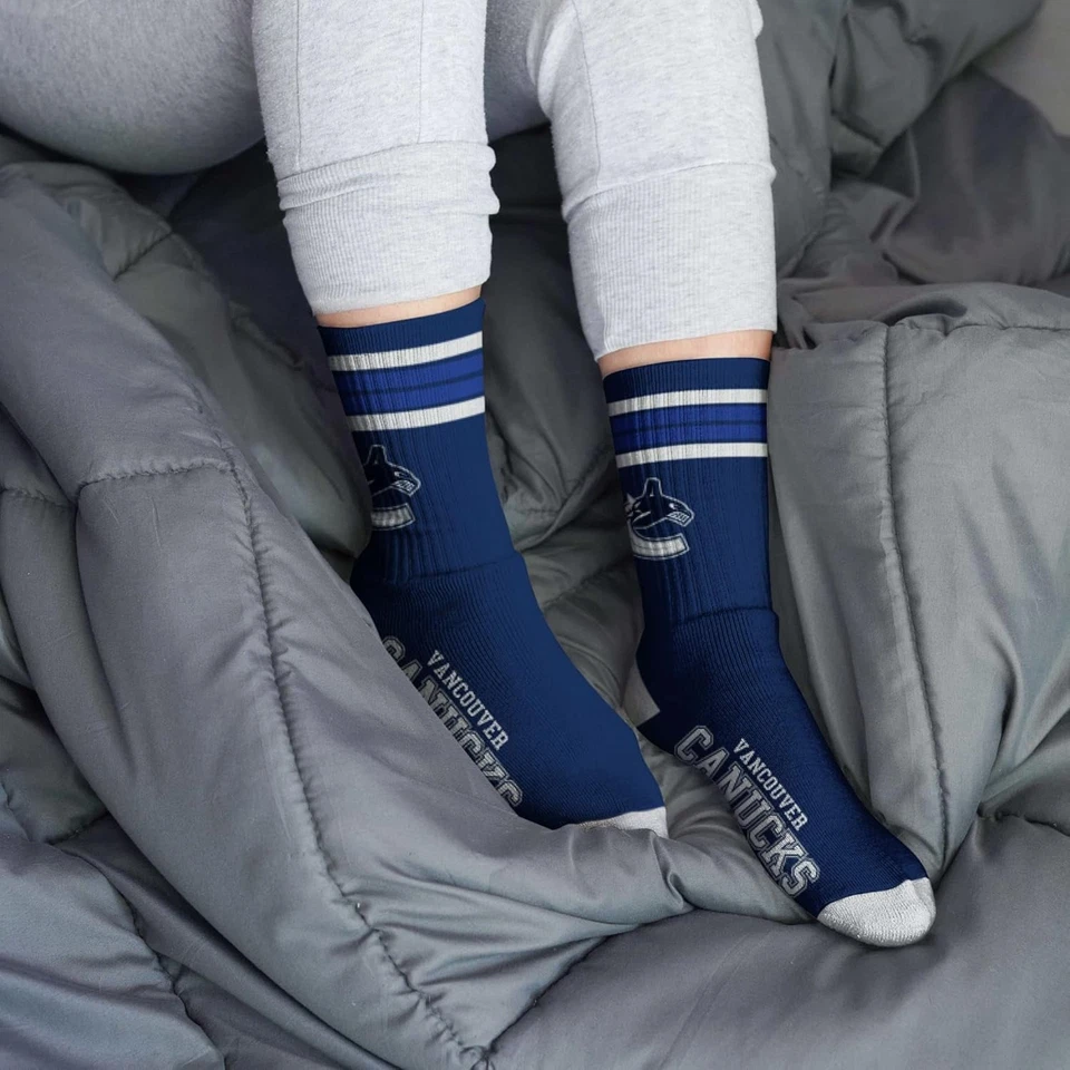 For Bare Feet Women's NFL Four Stripe Socks Large, Team Color  - Image 4 of 4