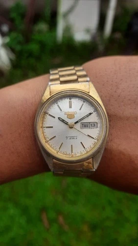 Vintage watch seiko 5  AUTOMETIC movement ADULTH men