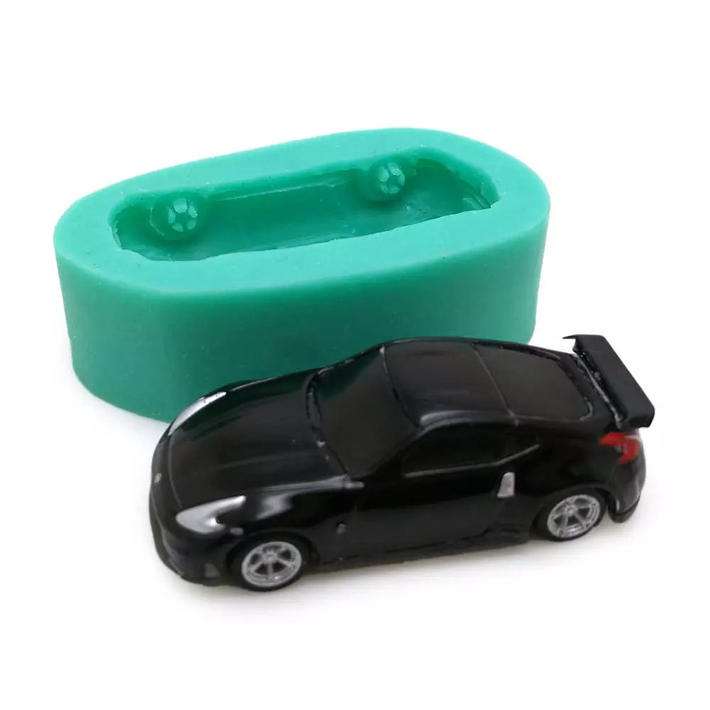 Car top cake mould