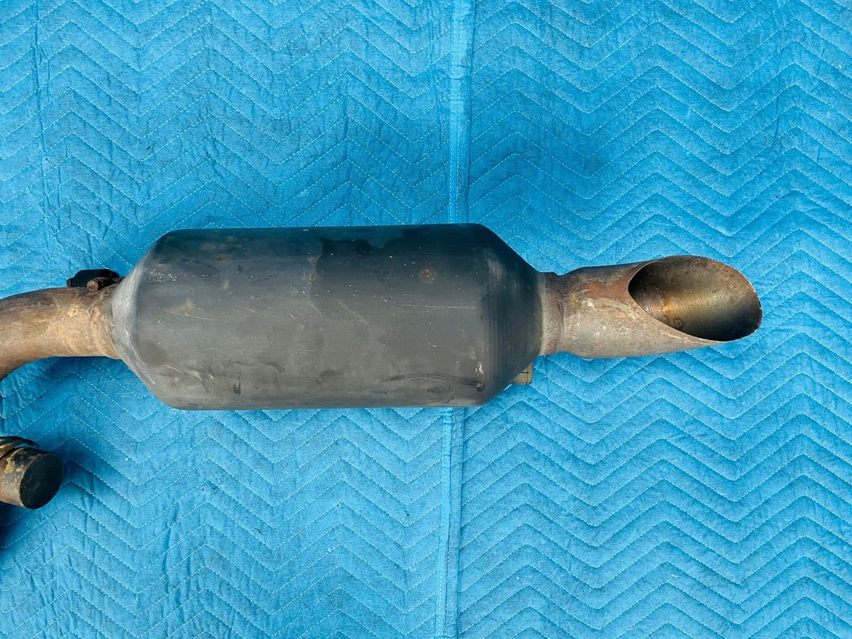 Lexus LX570 Toyota Land Cruiser Rear Muffler 17430-38551 OEM | eBay