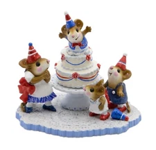 Wee Forest Folk M-2002 Surprise! - USA Special (Retired)