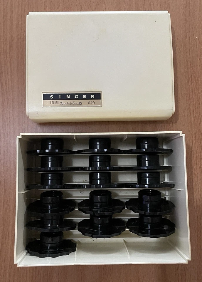 Lote de 640 peças de máquina vintage Singer Golden Touch & Sew na caixa de plástico original - Imagem 3 de 4