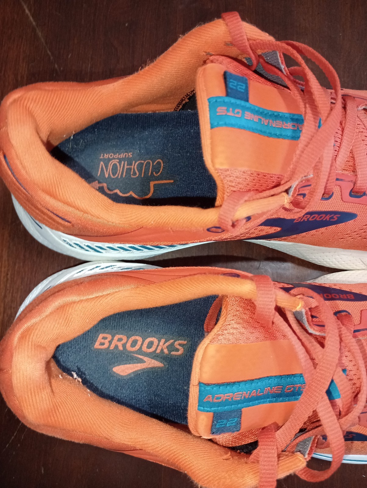 Size 9.5 - Brooks Adrenaline GTS 22 Blue Orange thumbnail 4