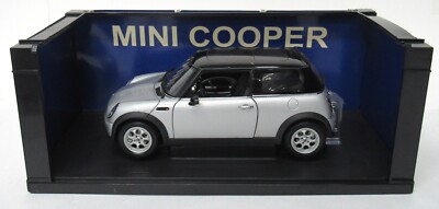 AutoArt Models 1:18 Die Cast Silver BMW Mini Cooper Gateway Global