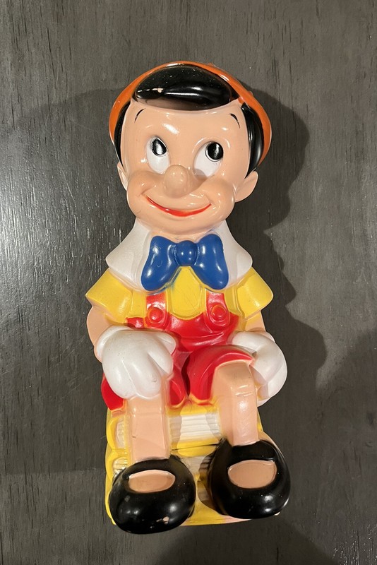 Vintage Play Pal USA Disney "Pinocchio" Molded Figure Coin Bank