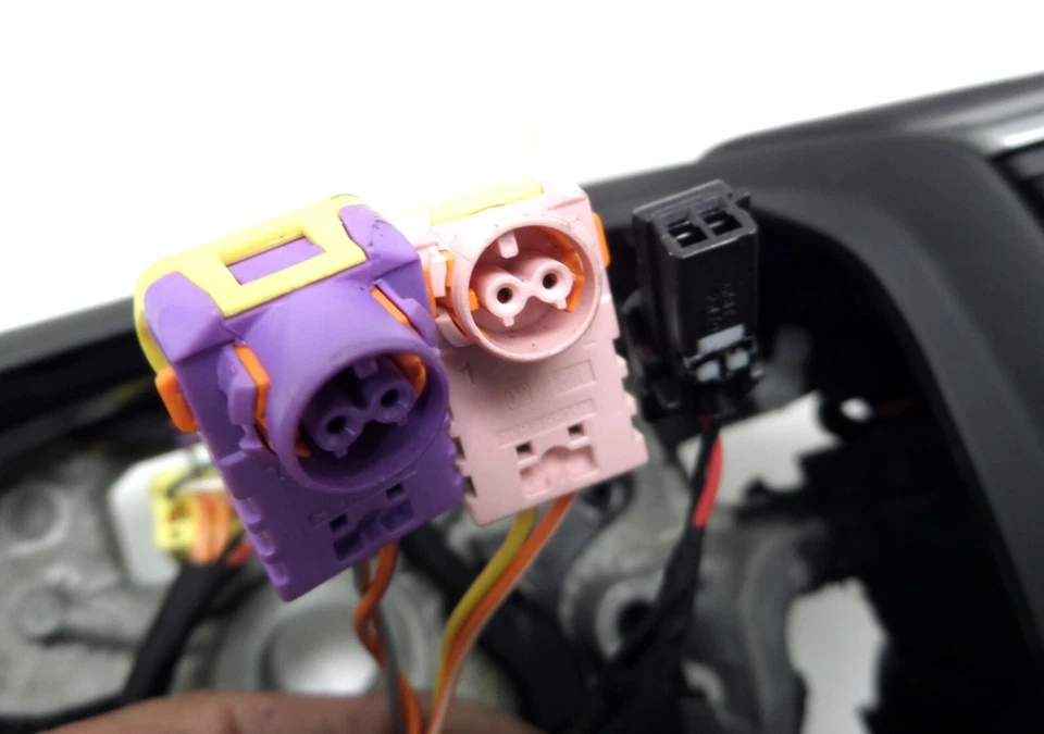 86821395 Steering Wheel Jet Black Precrash 2021-2023 Chevrolet Tahoe Suburban - Image 4 of 4