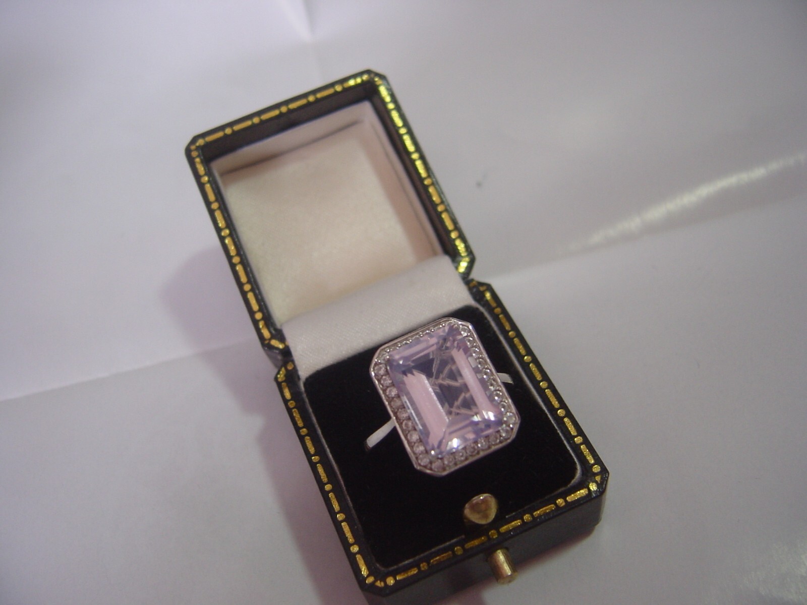 Solid Silver incredible natural lavender moon qua… - image 1