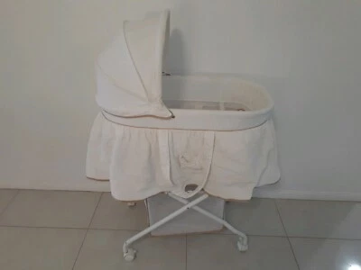 gumtree bassinet