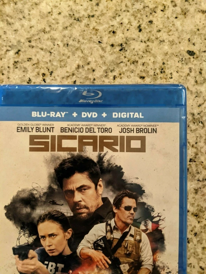 Sicario (Blu-ray/DVD, Digital HD, 2022) NEW w/slipcover - Image 4 of 4