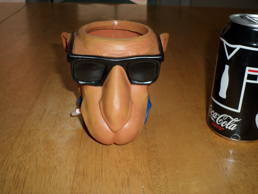JOE CAMEL Plastic Beer / Soda Can Holder, Cigarette Advertising