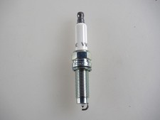 Genuine VW AUDI SKODA CC Otto- Gas-Ind.Motore spark plug 101905622A