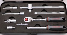 CAROLUS Umschaltknarrre Ratsche 1/4" + Betätigungswerkzeuge in Metallbox NEU