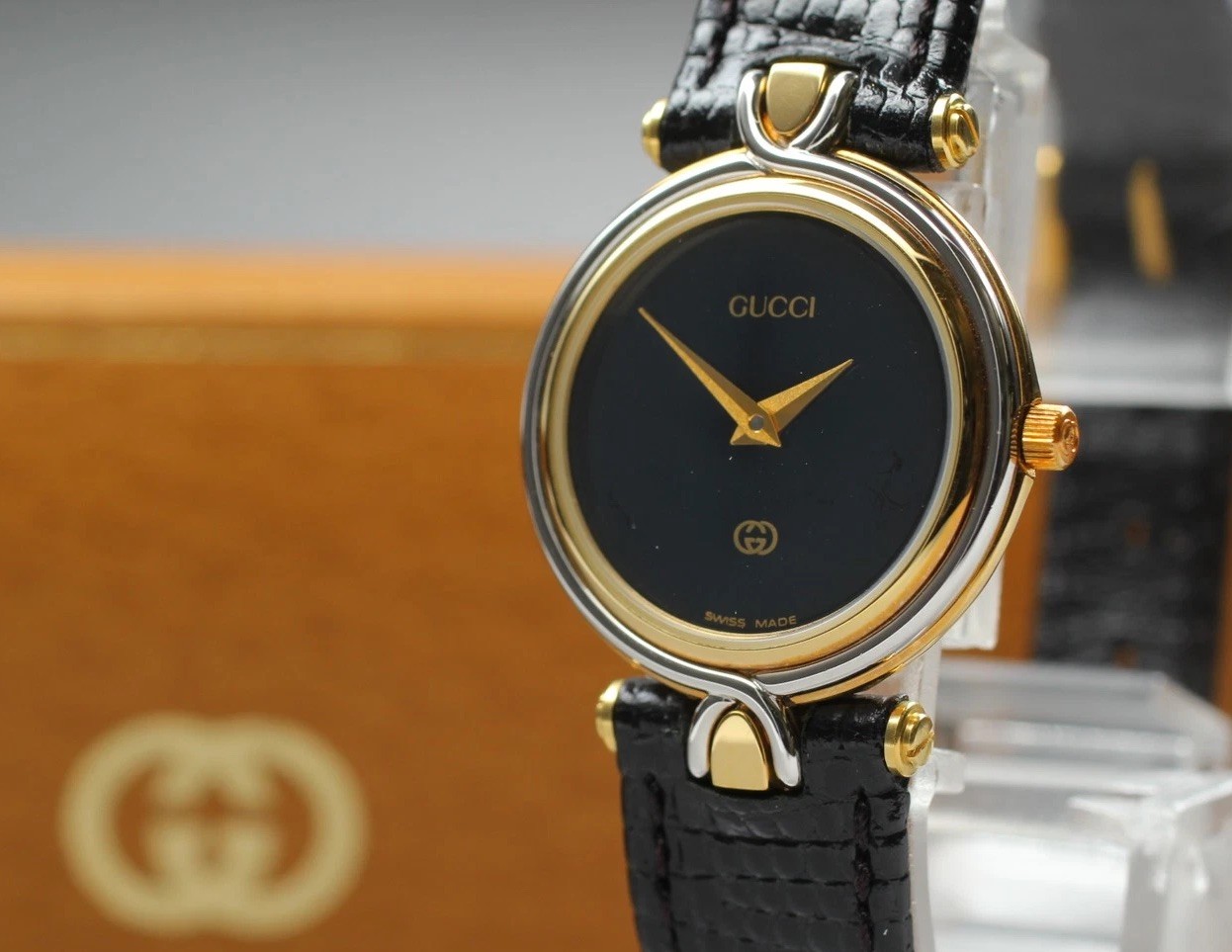 GUCCI 4500L Black Dial Silver Gold Plated Ladies Watch Japan Movement Mint Condition with Box