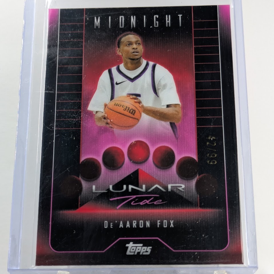 2023-24 Topps Midnight - Lunar Tide De'Aaron Fox #LT-4 Twilight /99
