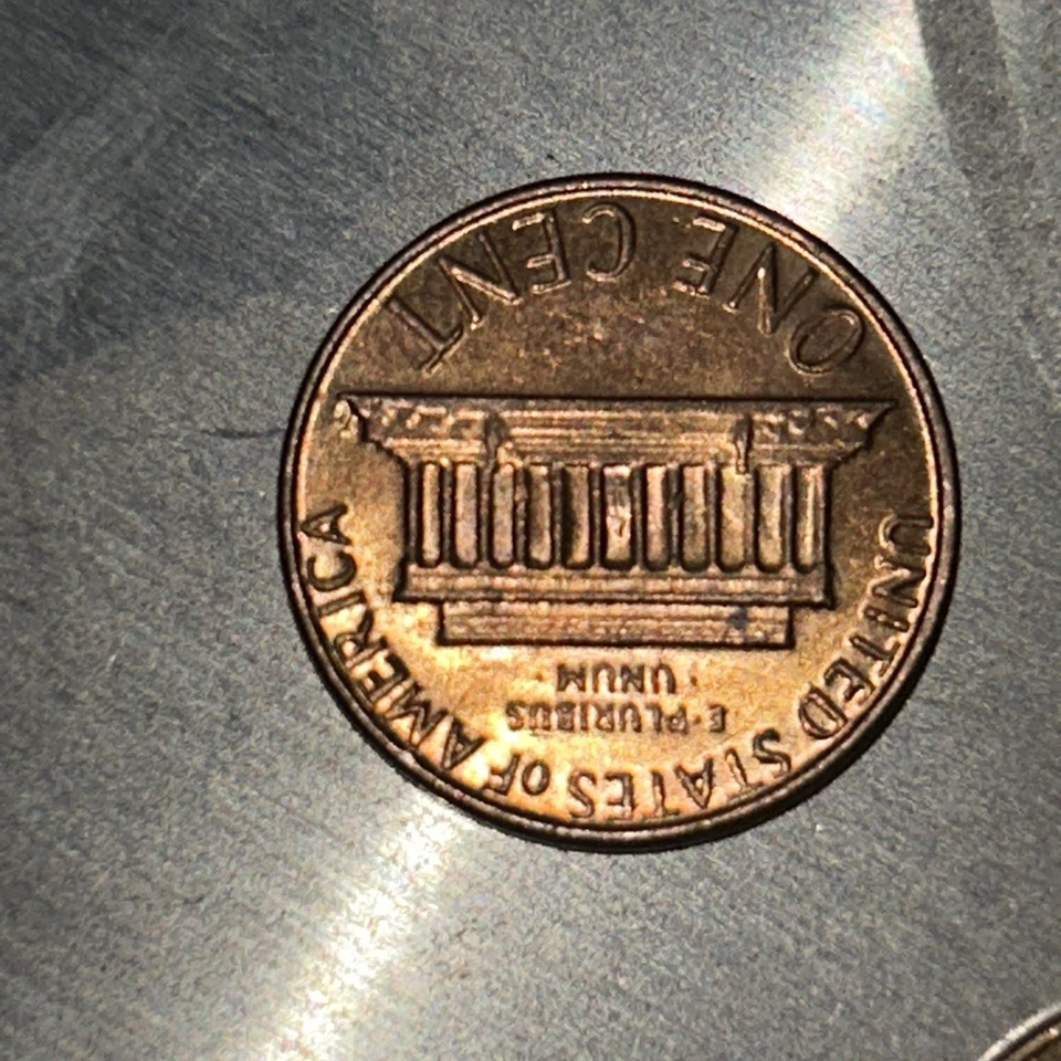 Small Date 1982 D Copper Penny 3.1 grams - Image 2 of 4