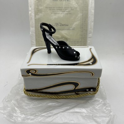 Ardleigh Elliott 1940 Night On The Town Century of Shoes Music Box 2001 NEW