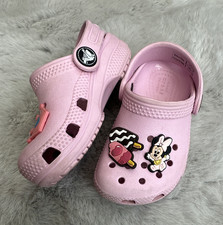 Crocs Classic Clog Kinder rosa Minnie Mouse Disney Jibbitz Charms UK 5
