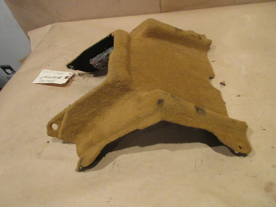 Ferrari 430 - Tapicería de alfombra central túnel trasero - Beige P/N 68603605 Foto 2 de 4