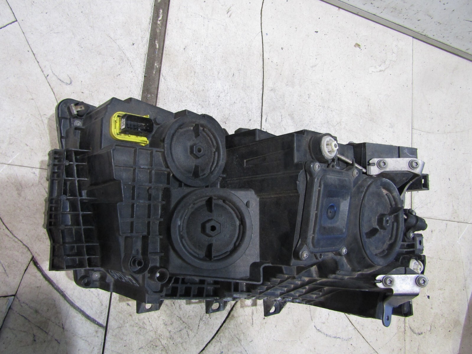 Scania L P G R S Front Left Headlight H7 Genuine P/N 2674388 REF 