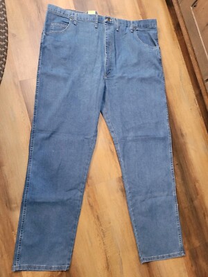 Mens Wrangler Rugged Wear Stretch Relaxed Fit Jean 48x34 New w/tag