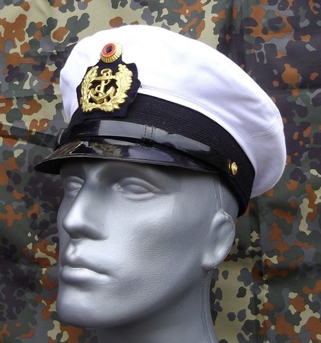 cotton navy peaked cap white used