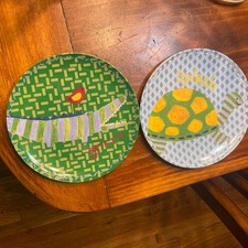 POTTERY BARN KIDS 9  MELAMINE PLATES Turtle  Alligator GUC