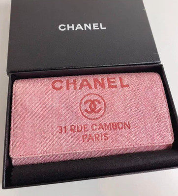 Unbenutzte Chanel Bi-fold Long Wallet Cambon Deauville Flap Wallet Pink