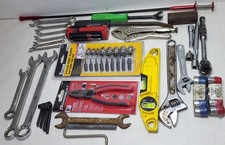HAND TOOLS SET OF 30