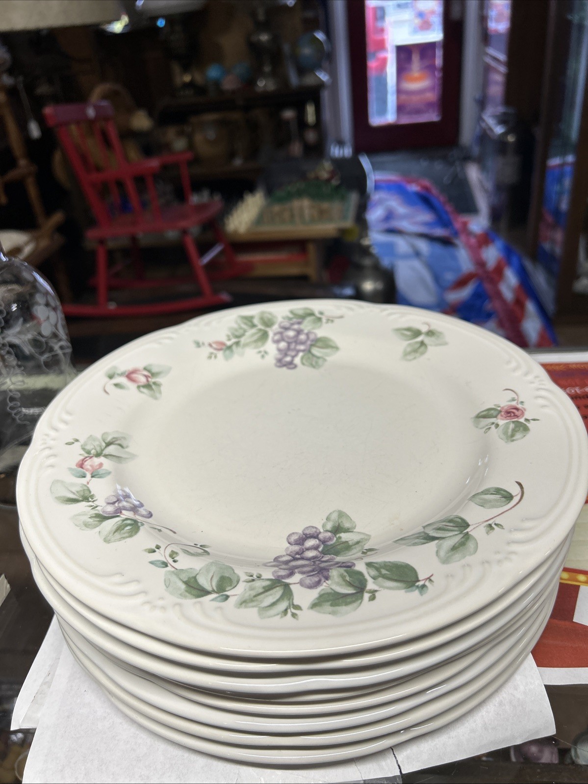 Pfaltzgraff GRAPEVINE 10 3/8" Dinner Plates Vintage Stonewar