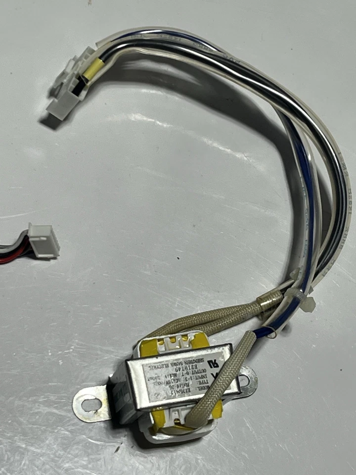 Transformador y arnés de cables para enfriador de vino Frigidaire modelo # EI35X15 Foto 3 de 4