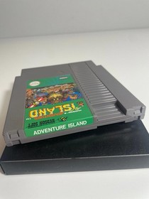 Adventure Island Nintendo NES Authentic Clean Tested w Dust Cover Excellent