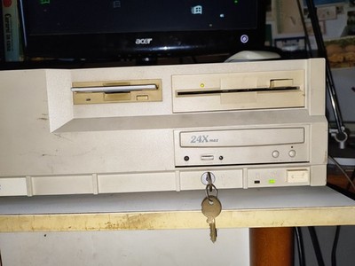 IBM 486DX2 Computer funktionstüchtig Vintage