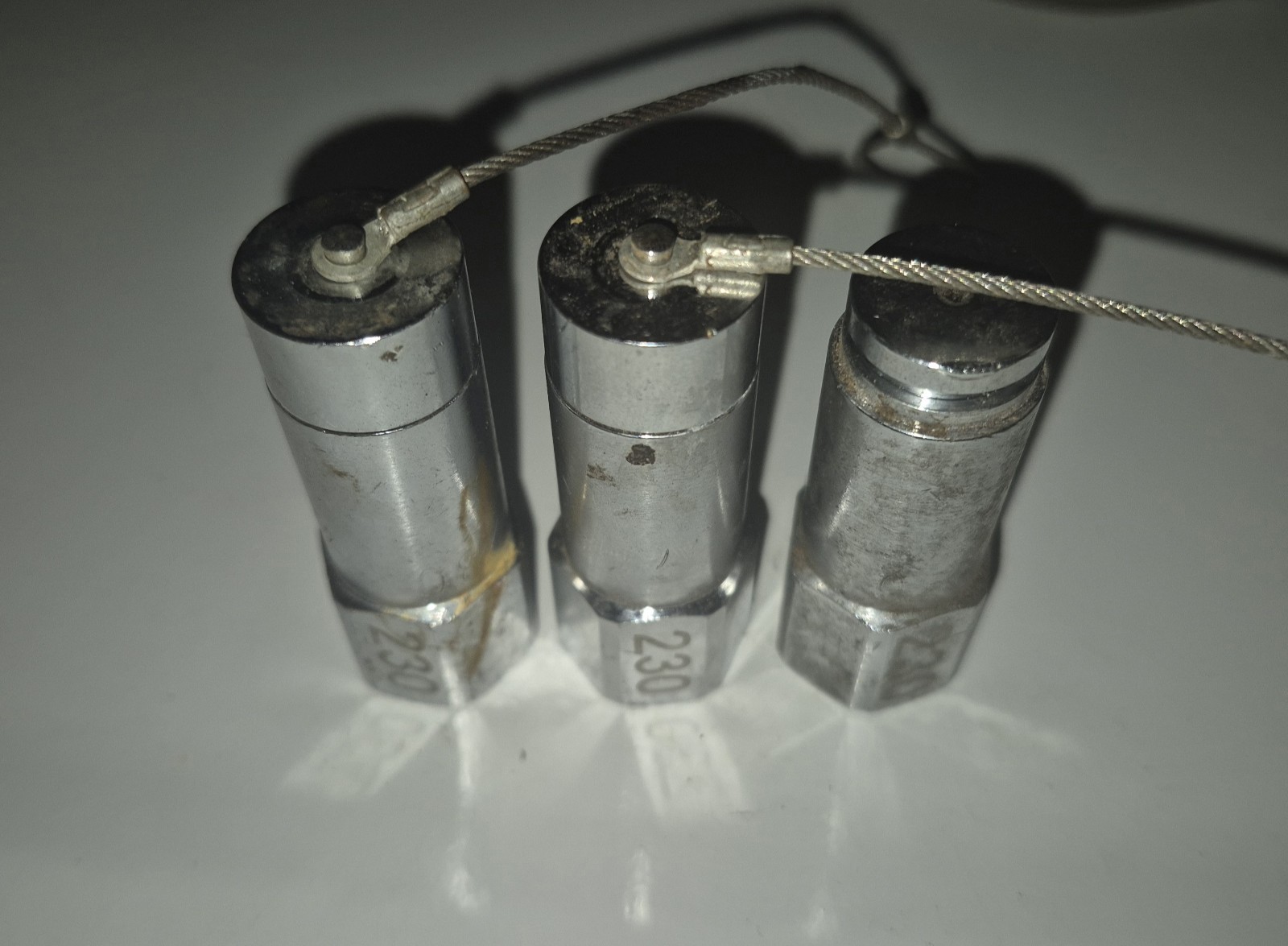 3 Pcs Ansul R-102 (230) Nozzle With 2 Metal Caps
