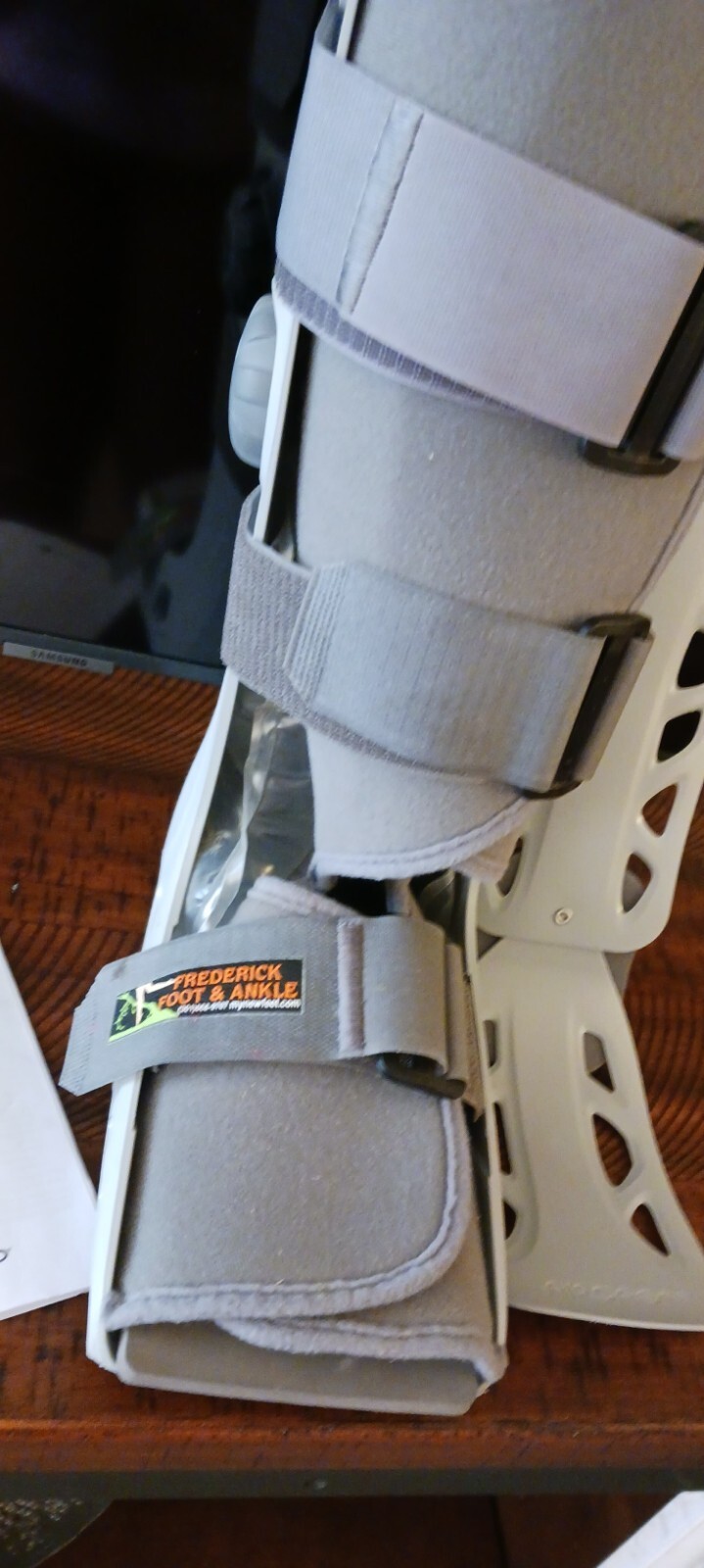 Aircast AirSelect Short Walker Brace / Walking Boot Gray, Size