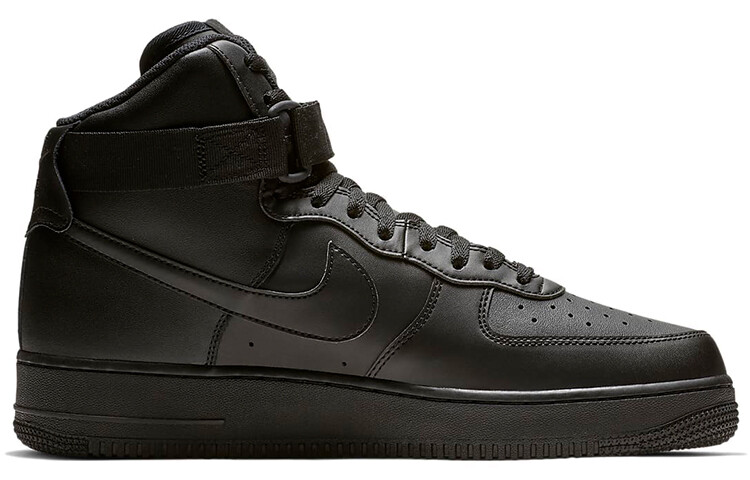 Level SS/New - Nike Air Force 1 High '07 Triple Black