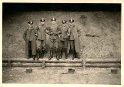 Foto, I.R.6.: Nchr.Zg. Lübeck 1935: 5 Kameraden auf dem Schießstand (MB)21312