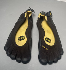 Vibram FiveFingers Women  s Size 8 Shoes