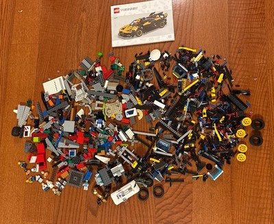 Lego Minifigures & Other Pieces Technic Manual W/some Pieces   Assorted 3.5 +lbs