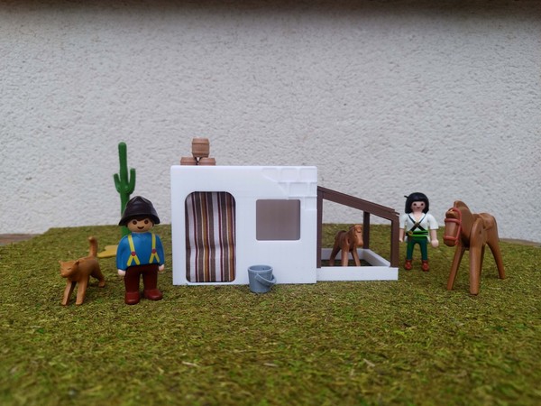 Playmobil Casa Egipcia con Corral. Impresión 3D