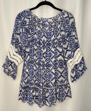 Fever Women’s Size M Blue/White Boho Blouse Bell Sleeves Embroidered Lace Trim 