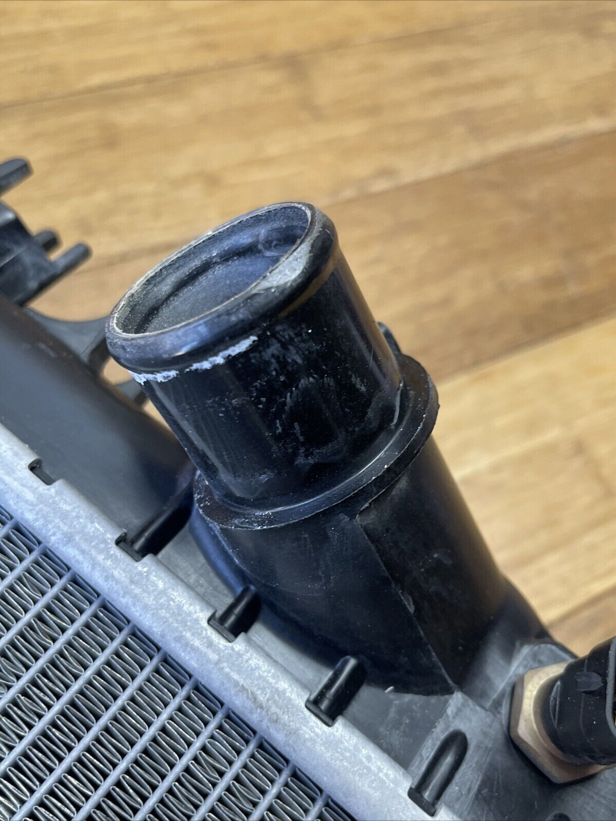 2014-2024 MASERATI GHIBLI M157 ENGINE COOLANT RADIATOR 57k miles OEM 16485982