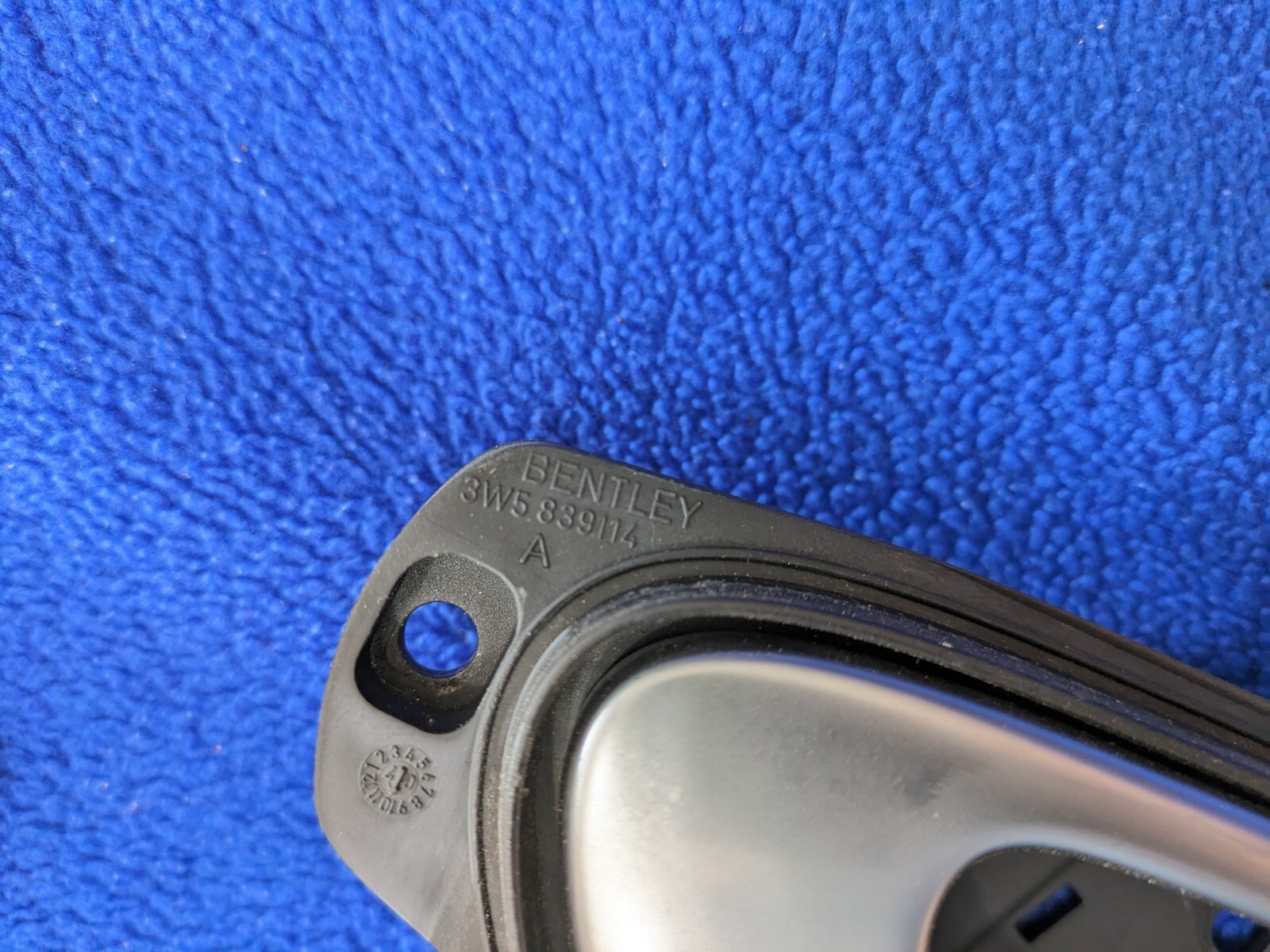 *QUANTITY 1* Bentley Flying Spur 06-12 Right Rear Interior Door Handle OEM