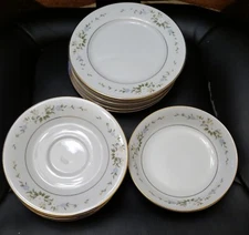 International Fine China ”Serenade”Flowers 6038 16pc 3 Bowl 13 Saucers.