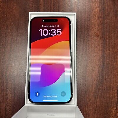 Apple iPhone 14 Pro シルバー 美品　箱付き In Original Box* Apple iPhone 14 Pro 1 TB - Silver *Unlocked