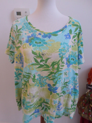 Ladies Size 2X 18 /20 White Stag Blues & Greens 100% Cotton Floral S/S Top